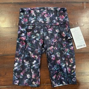 Lululemon Fast and Free shorts size 4 NWT